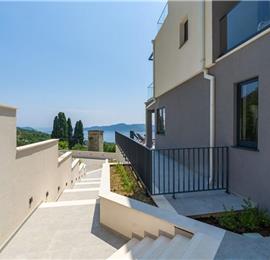 4 bedroom villa with pool in Dubrovnik region, sleeps 8 